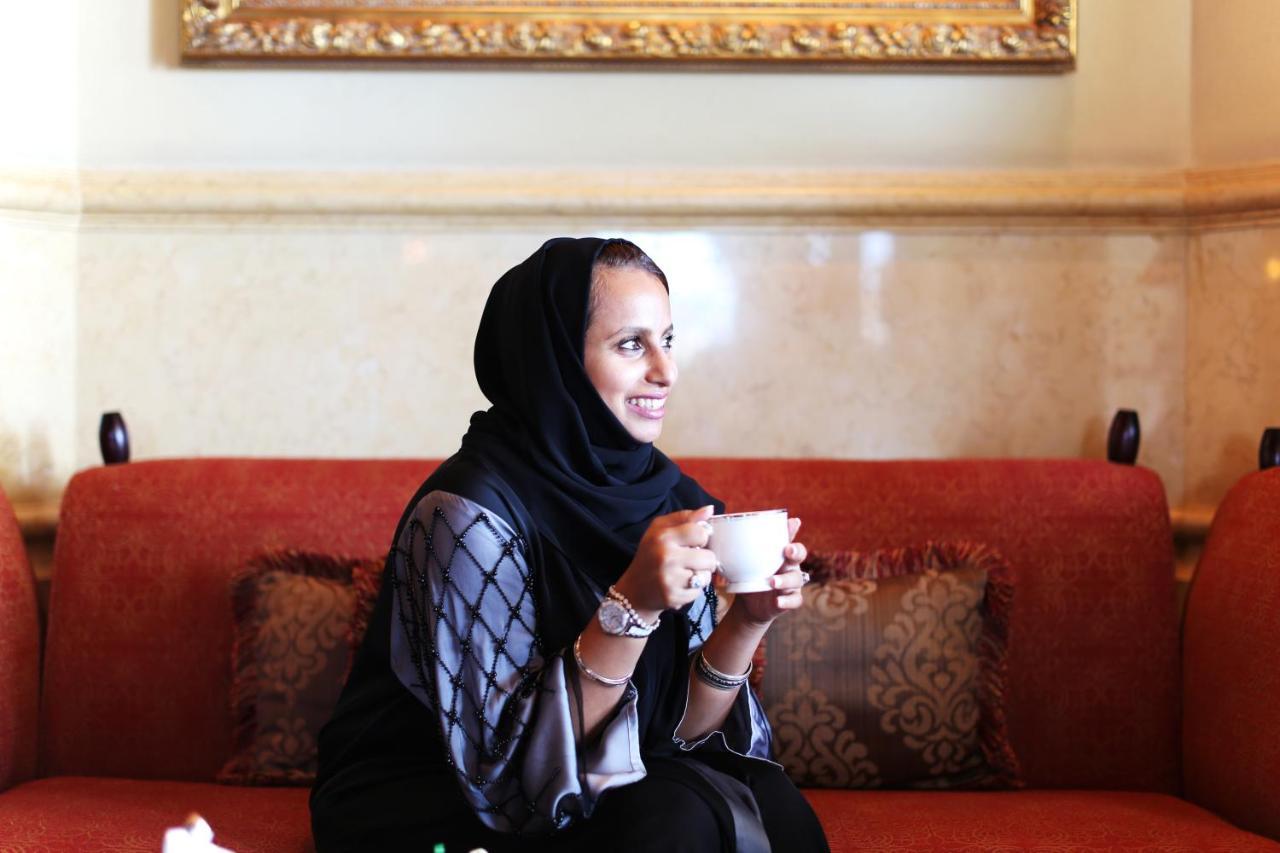 Shangri-la Qaryat Al Beri, Hotel