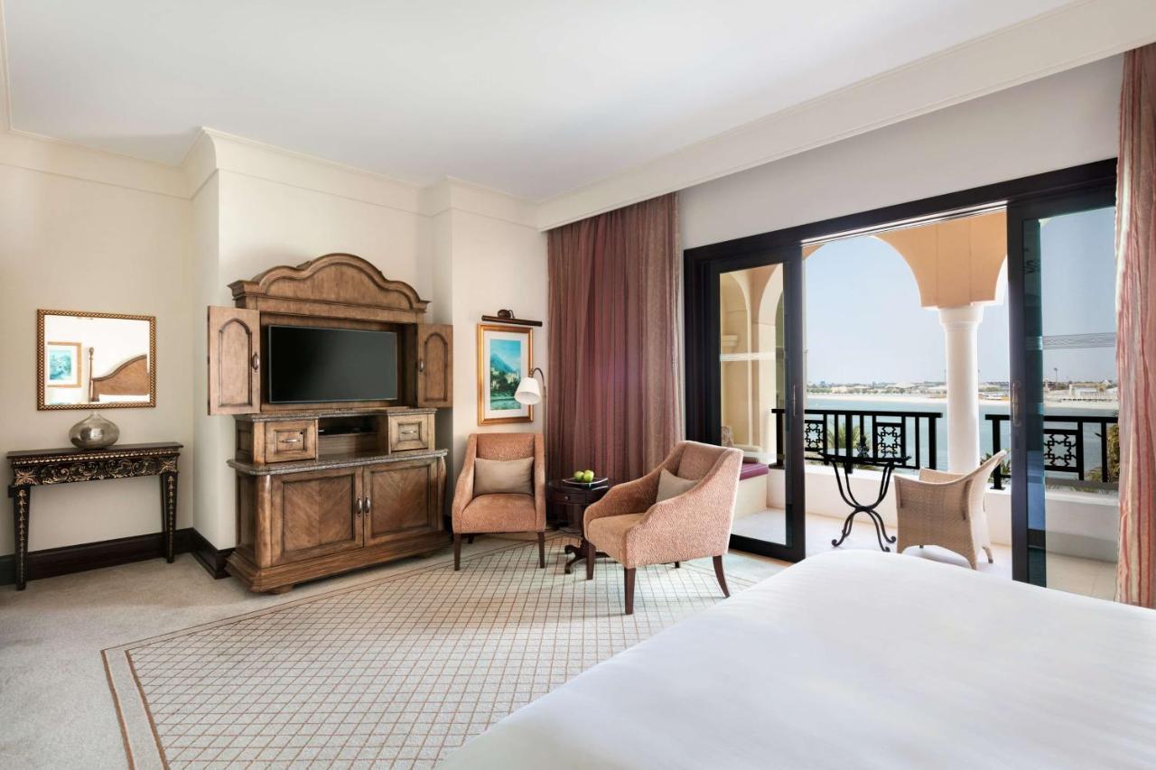Shangri-la Qaryat Al Beri, Hotel