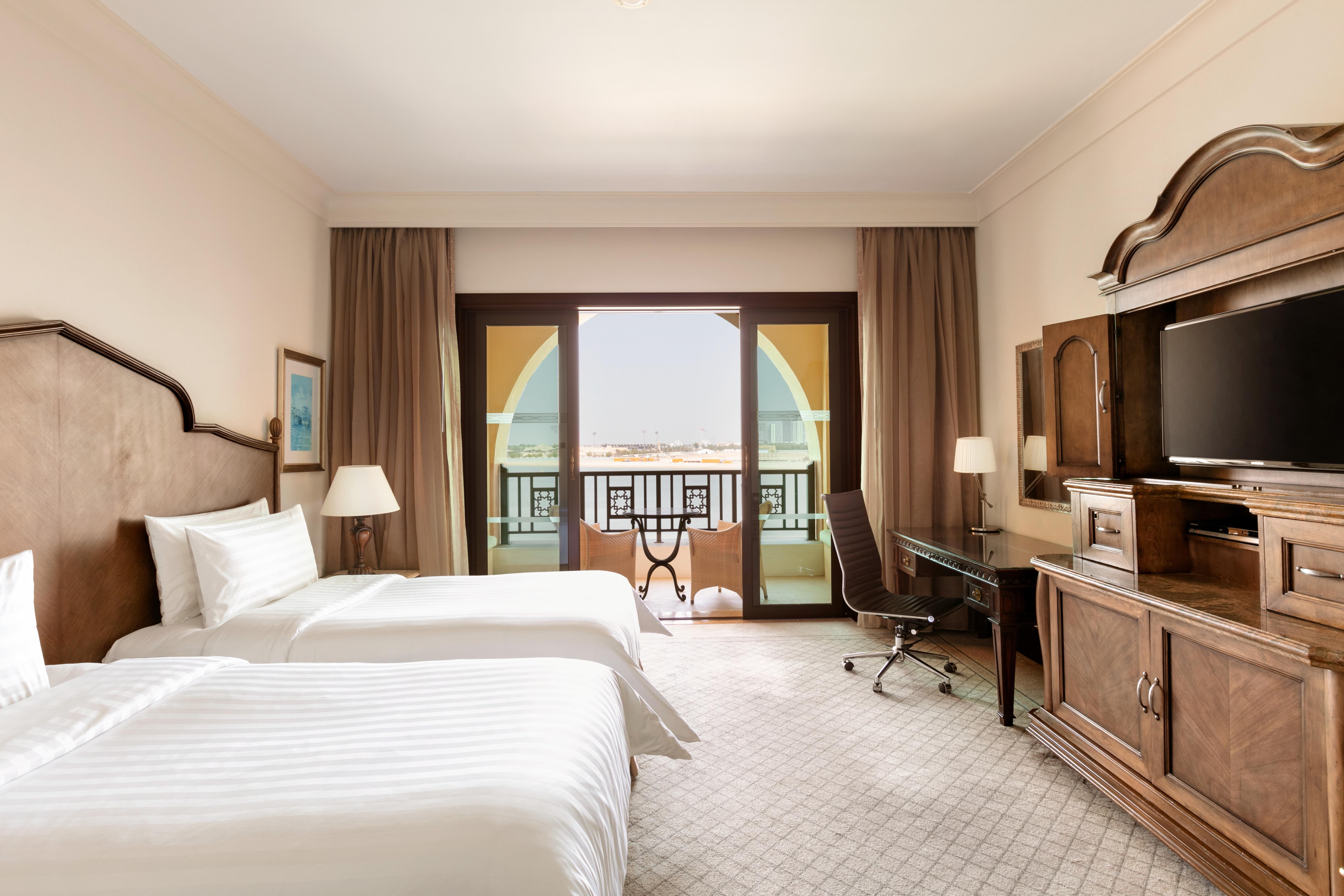 Shangri-la Qaryat Al Beri, 5* Abu Dhabi