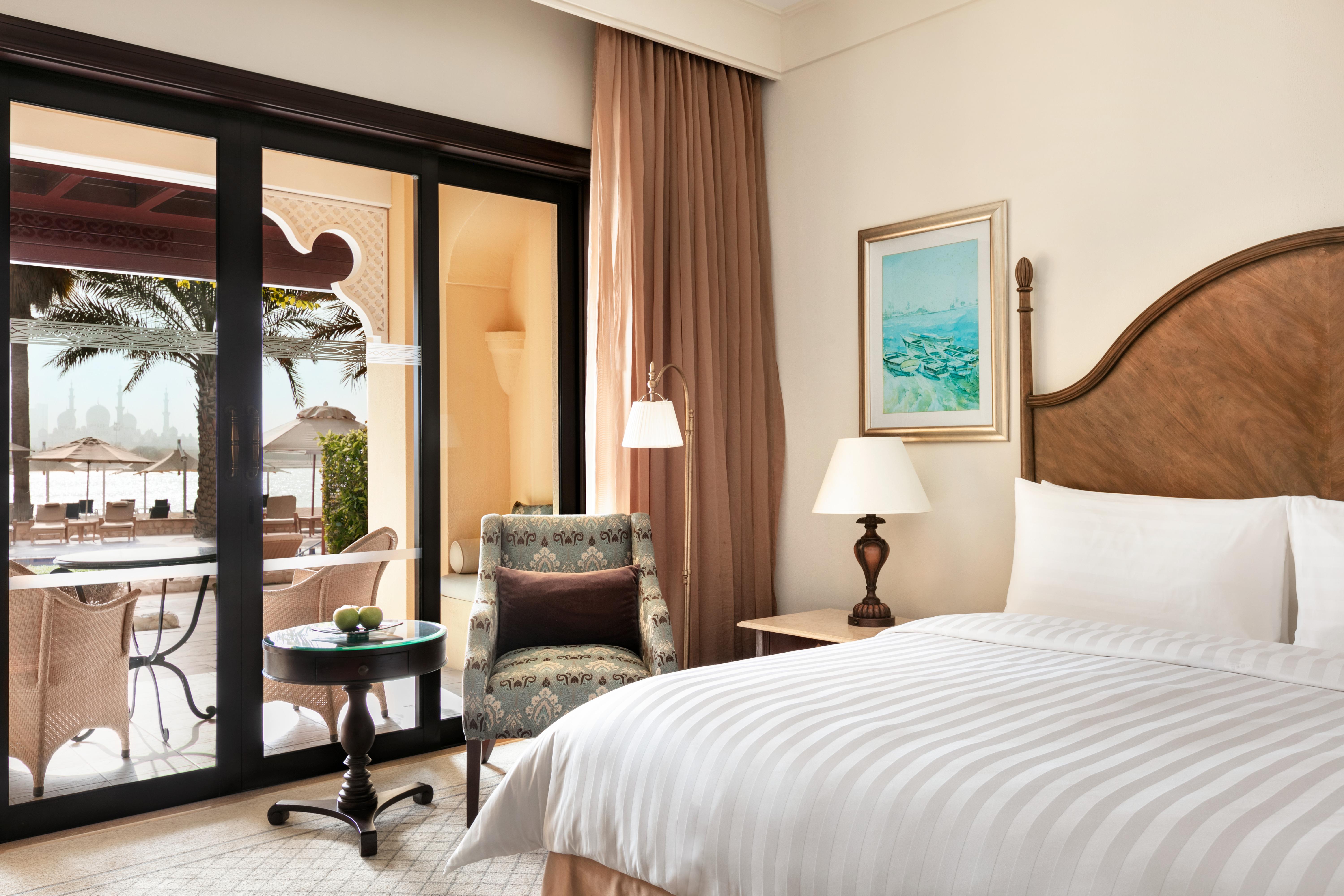 Hotel Shangri-la Qaryat Al Beri,