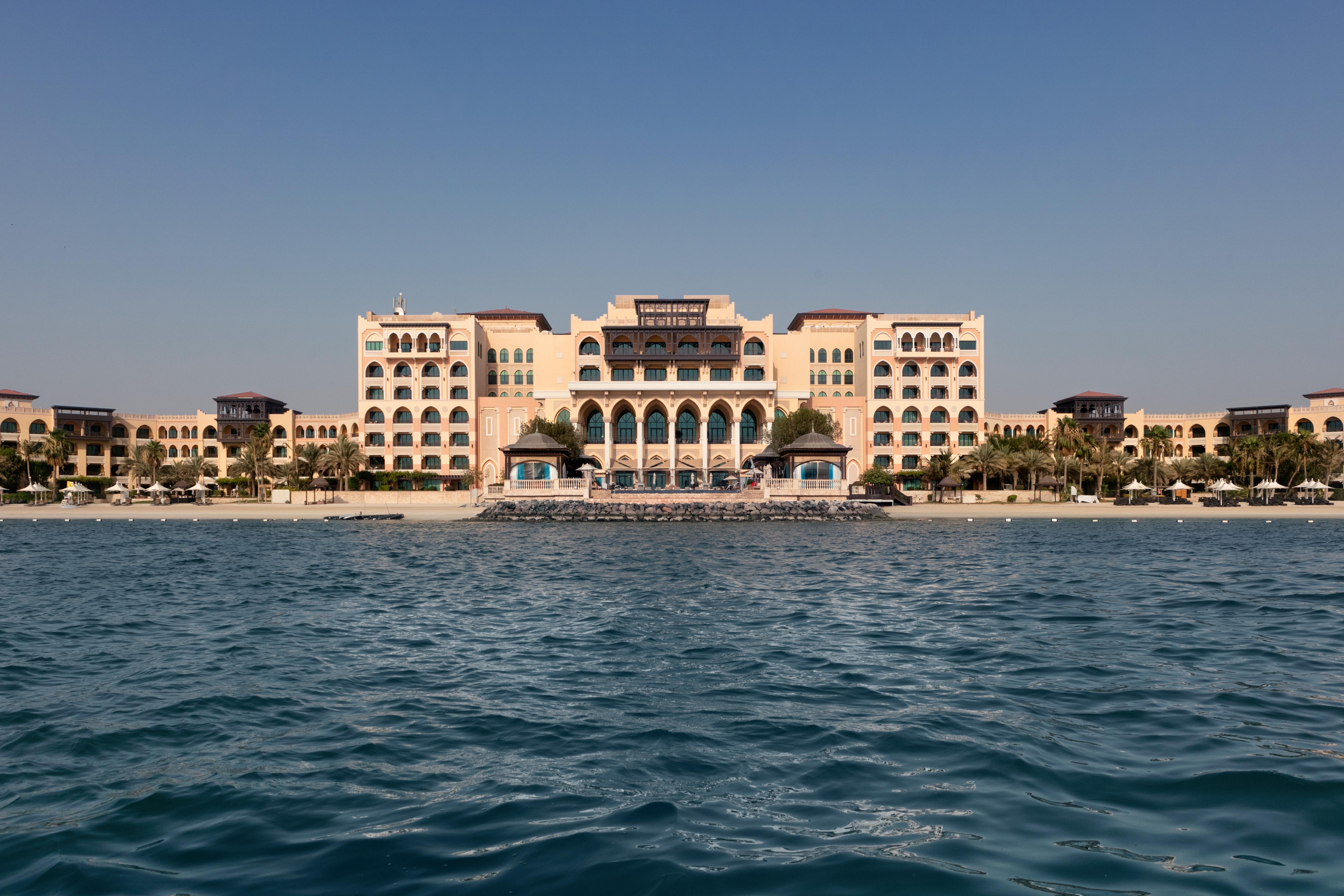 Shangri-la Qaryat Al Beri, Hotel 5*
