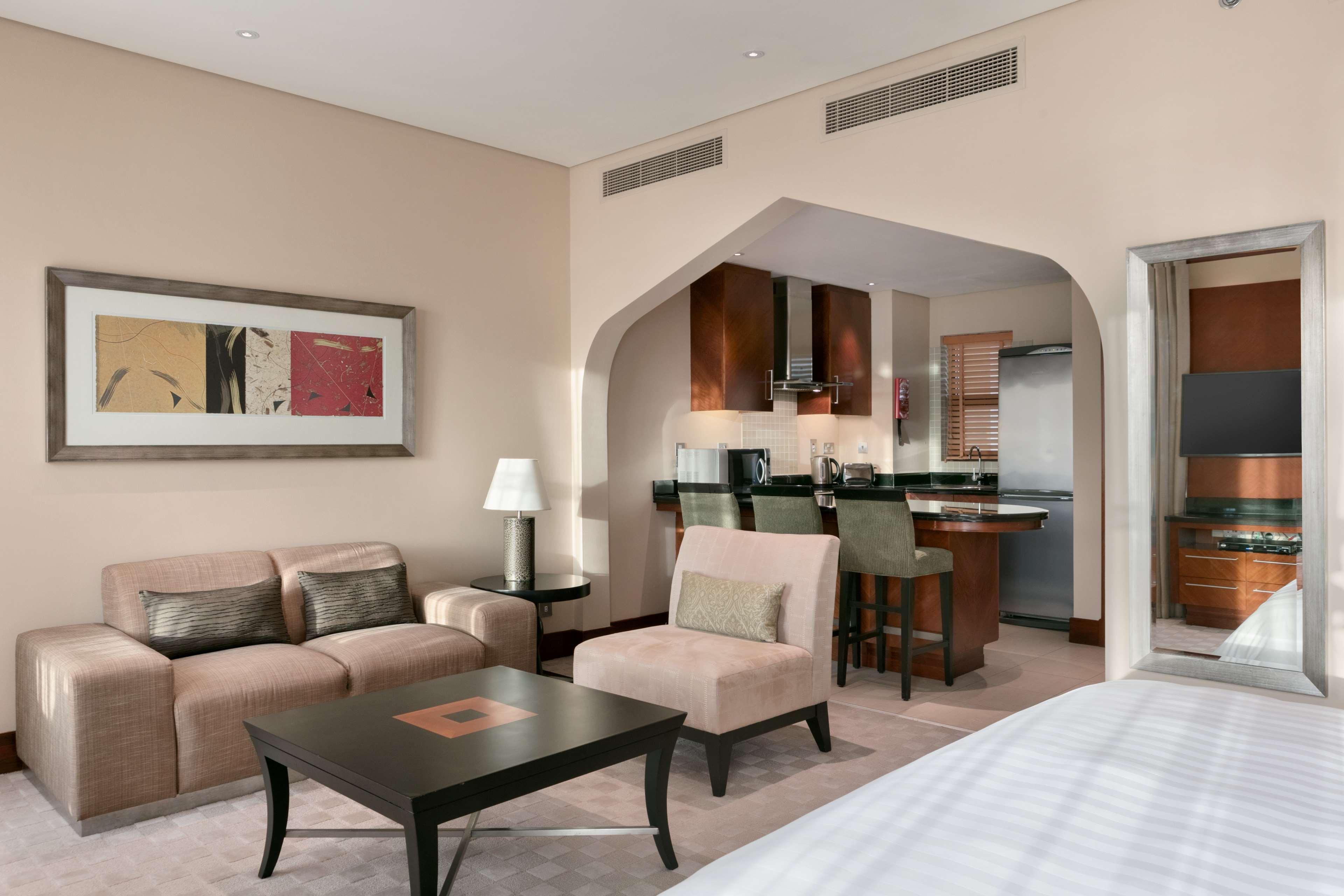 Shangri-la Qaryat Al Beri, Abu Dhabi