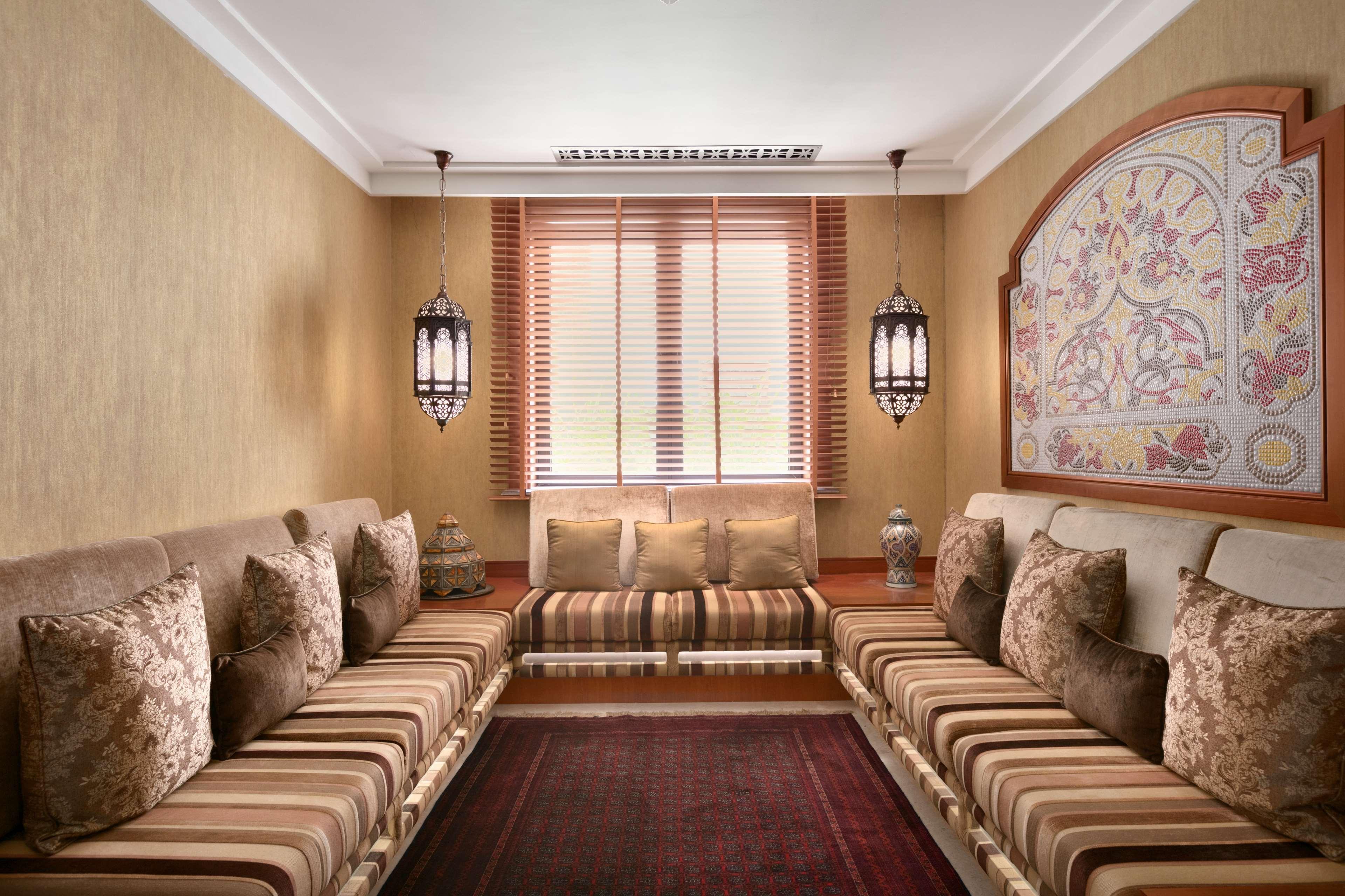 Shangri-la Qaryat Al Beri, Hotel