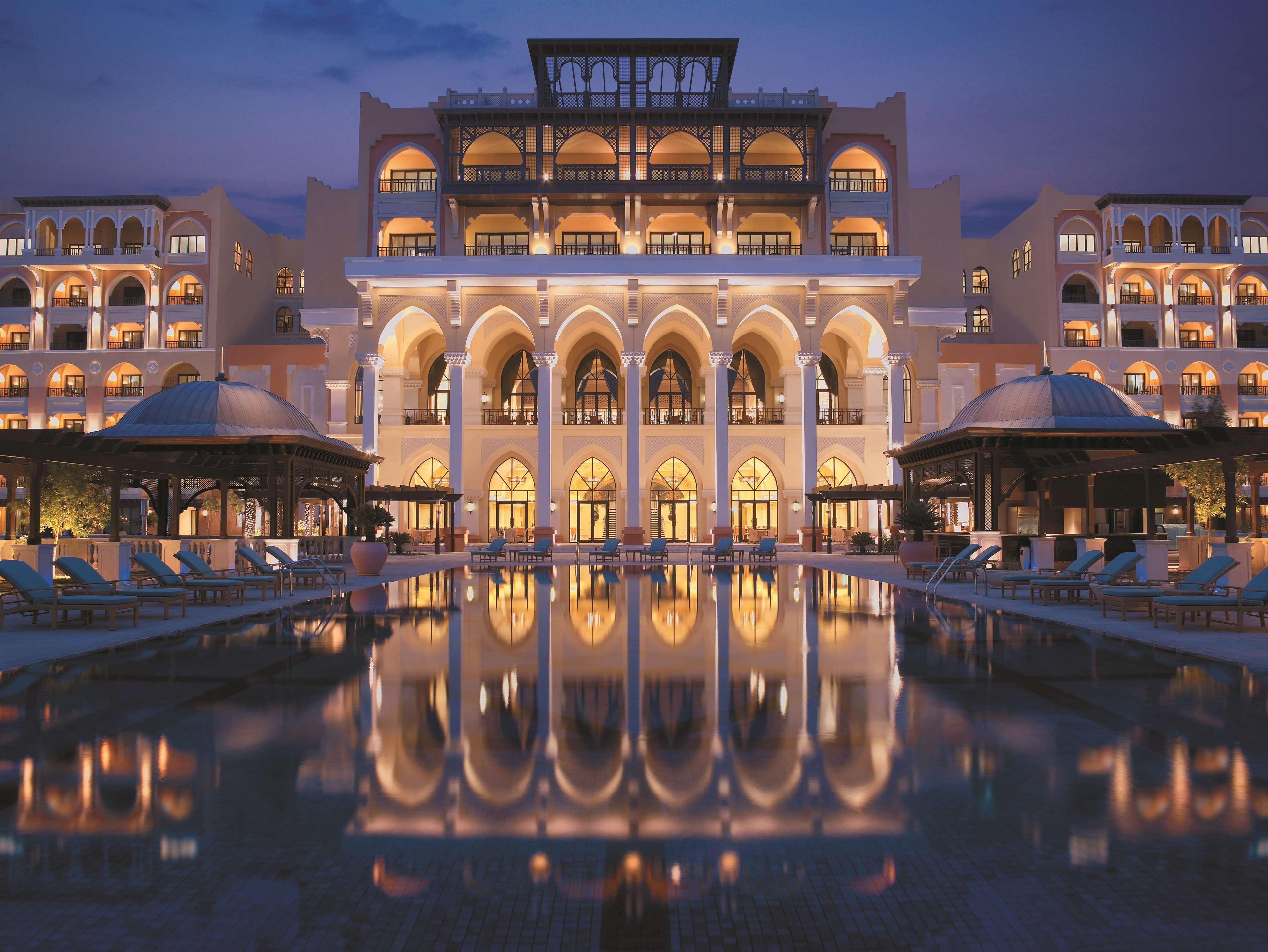 Shangri-la Qaryat Al Beri, Hotel 5*