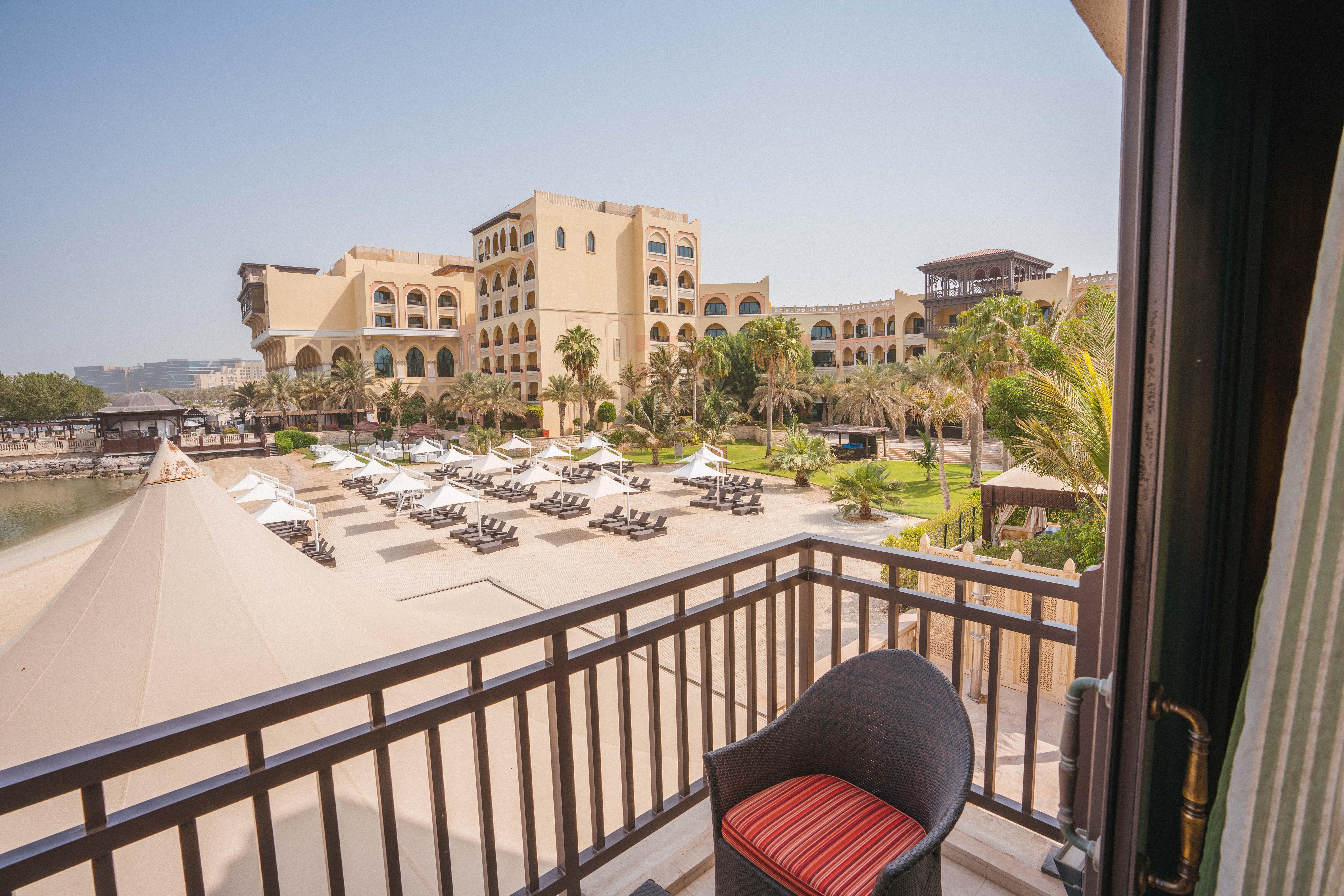 Hotel Shangri-la Qaryat Al Beri, 5*