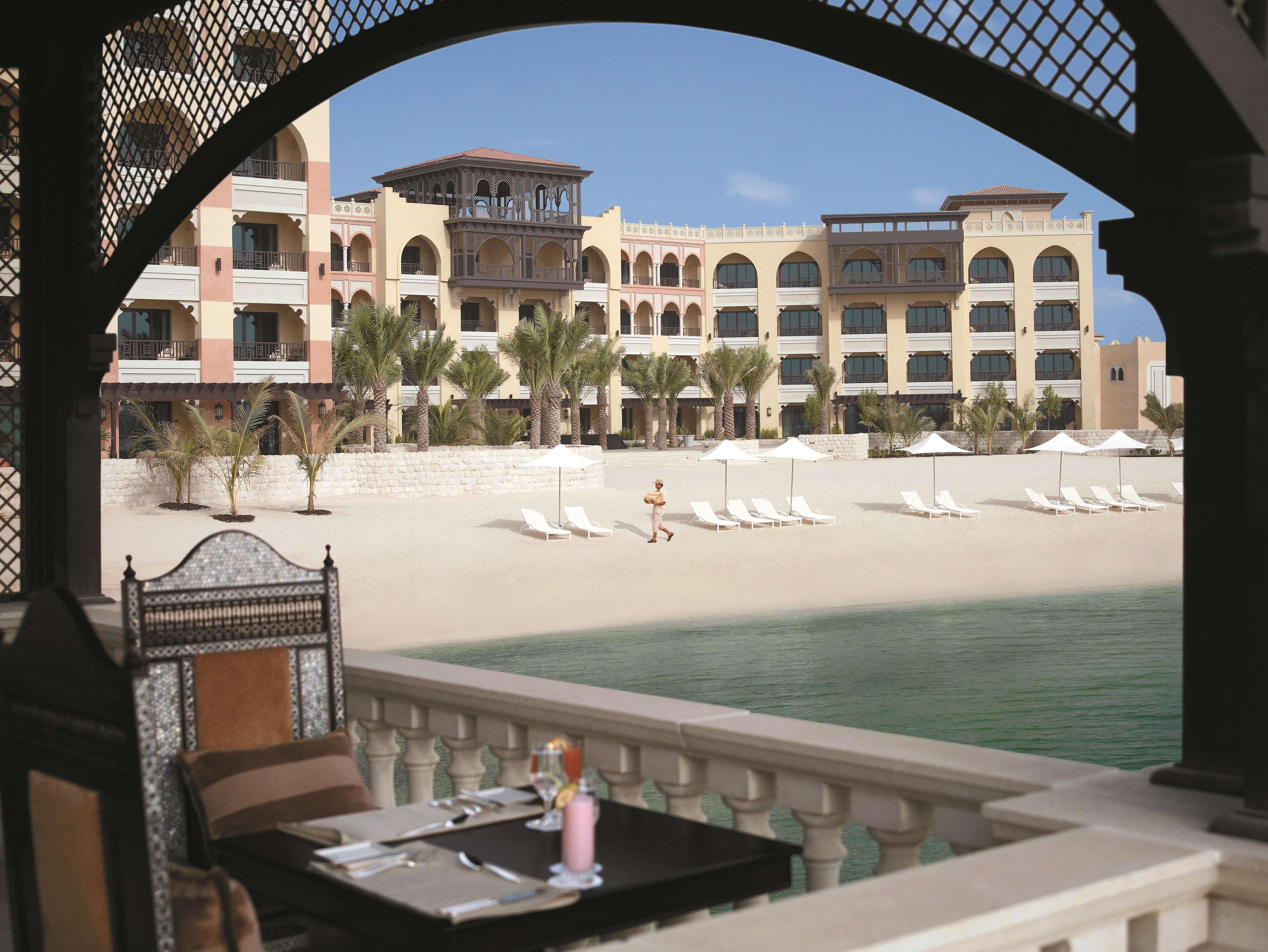 Hotel Shangri-la Qaryat Al Beri, 5*